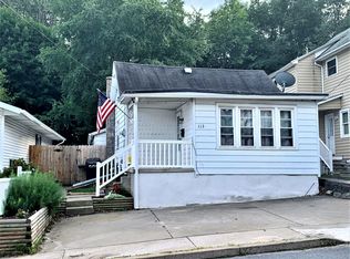 113 Fallbrook St, Carbondale, PA 18407