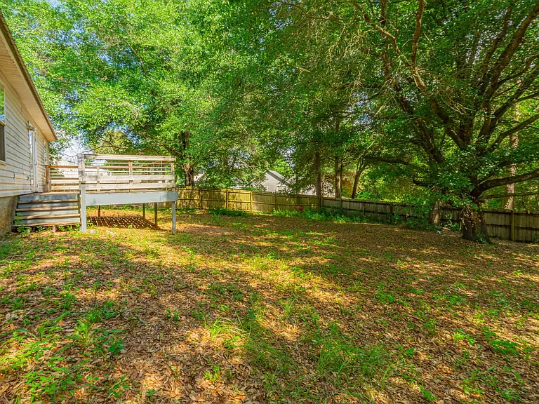 415 Juniper Dr — Photo 15