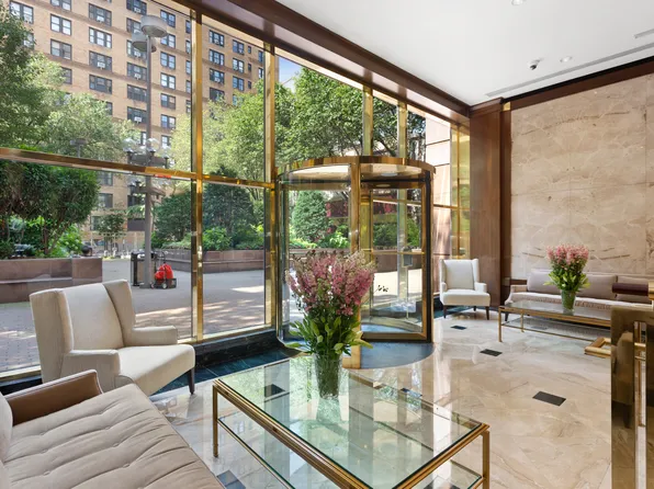 200 East 69th Street 34C image 16 of 16