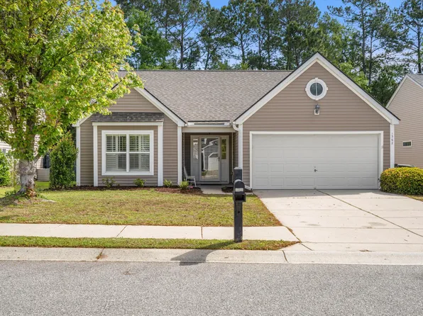 1362 Palm Cove Dr, Charleston, SC 29492