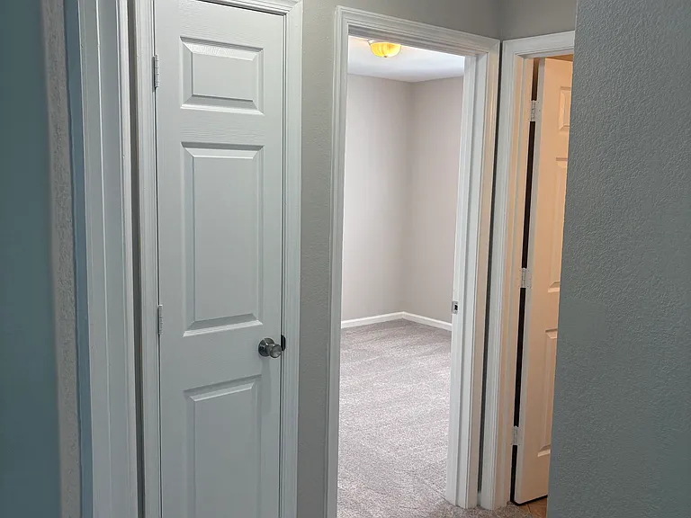 105 Roland Dr — Photo 12
