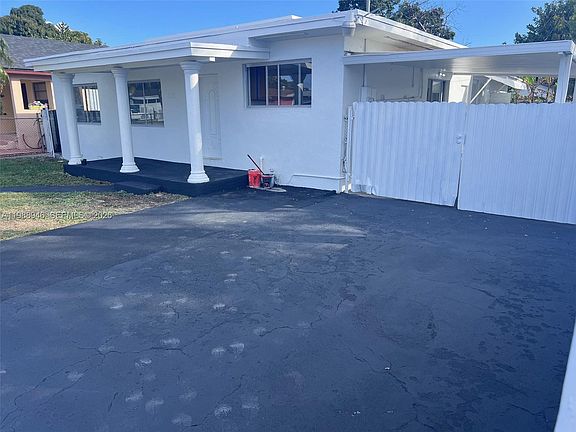 3rd image of 3090 NW 29th St