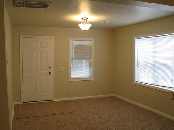 2nd image of 4407 N Willow Ave