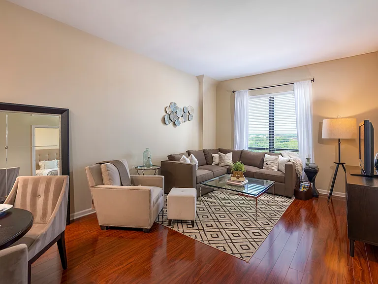 Mariner Bay at Annapolis Town Center — Photo 19