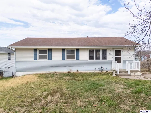 5454 S 50th St, Omaha, NE 68117