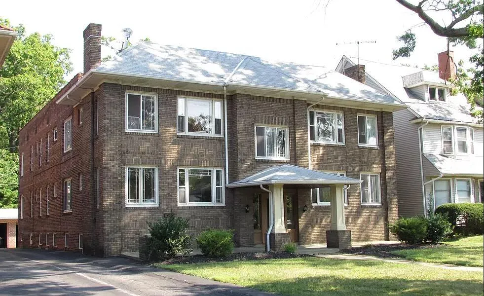 2 bed, 1300 sqft, $1,550 — Photo 1