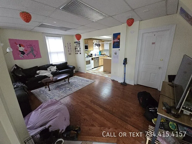 609 E Ann St — Photo 14