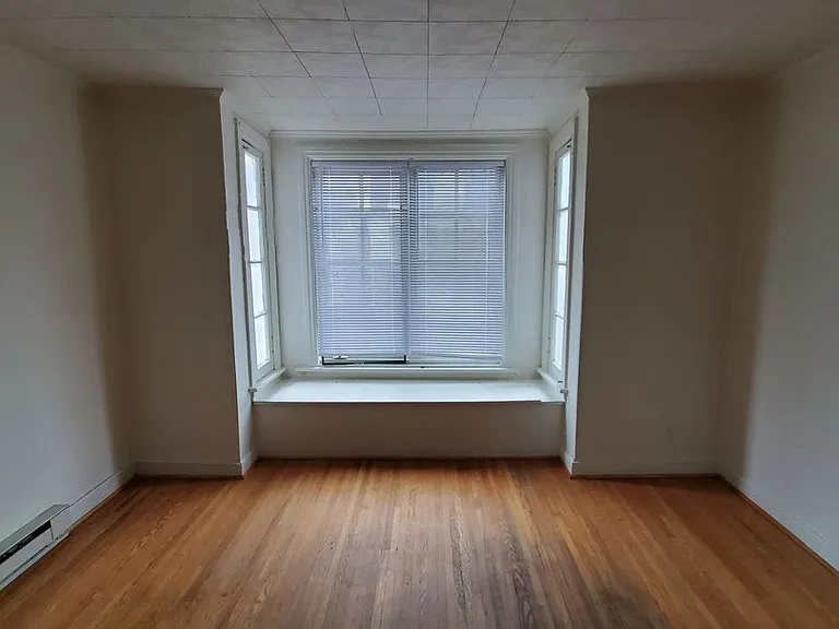 39 E North Ave — Photo 10