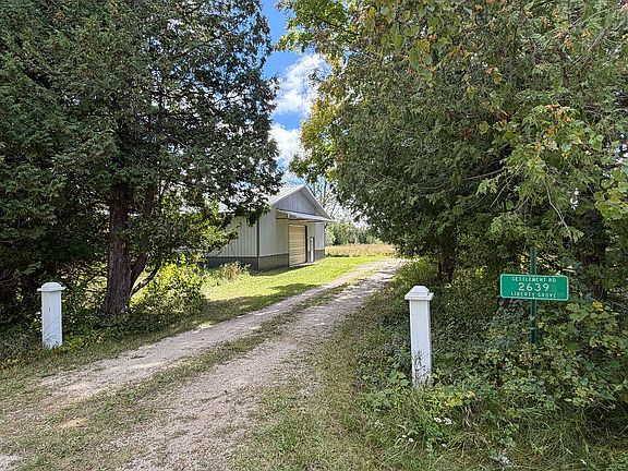 3rd image of 2639 Settlement Rd