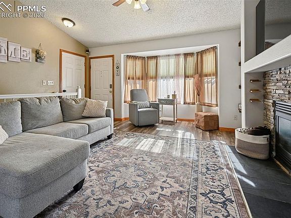 3rd image of 5150 Chaise Dr