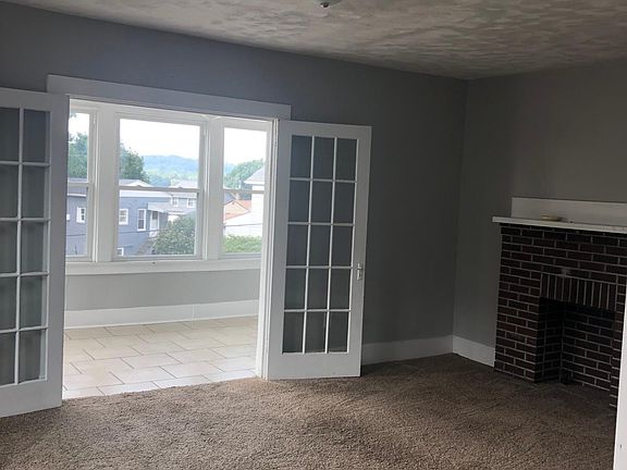 3rd image of 533 Tremont Ave Floor 1