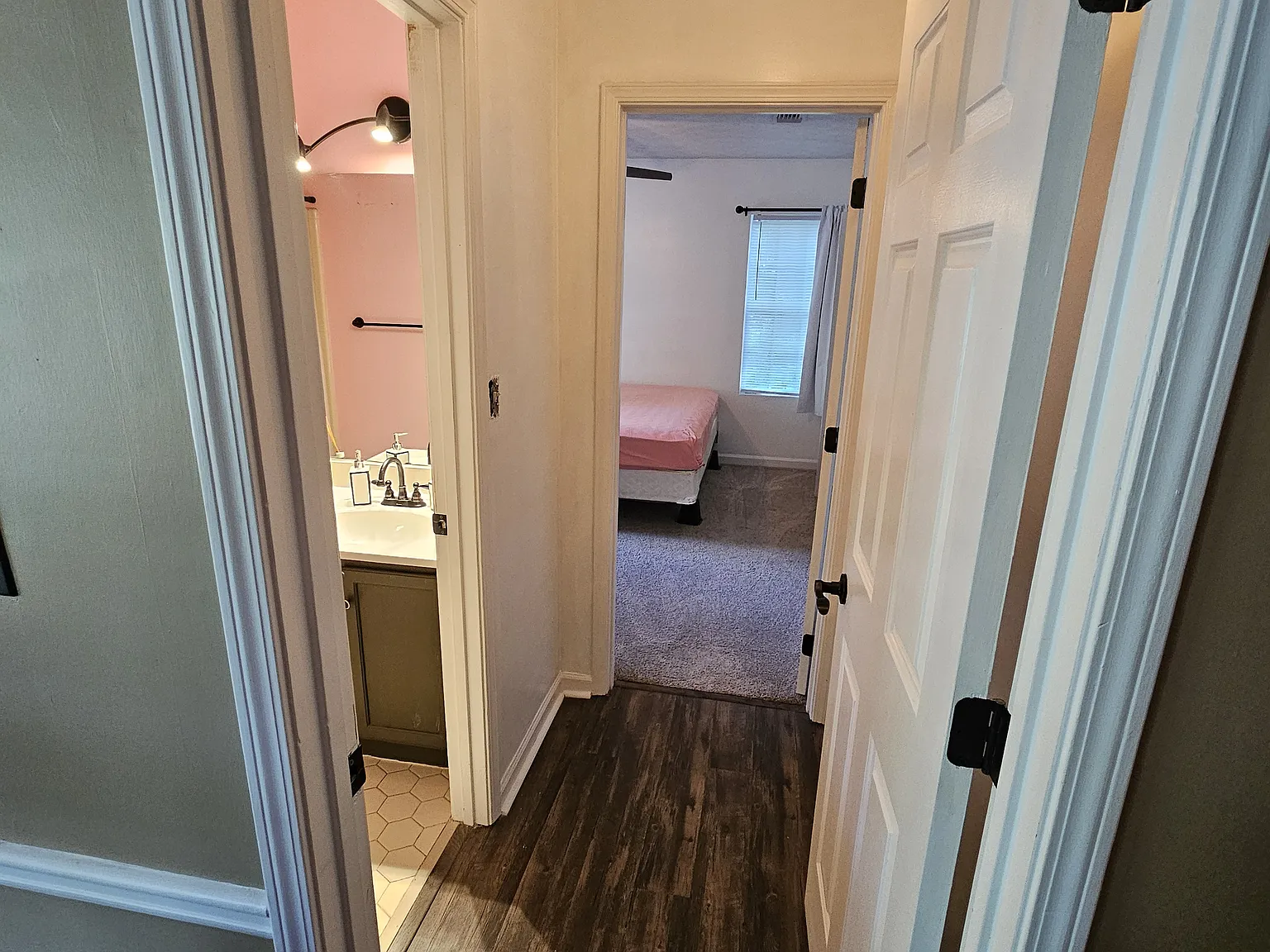 2 bed, 1229 sqft, $1,000 — Photo 2