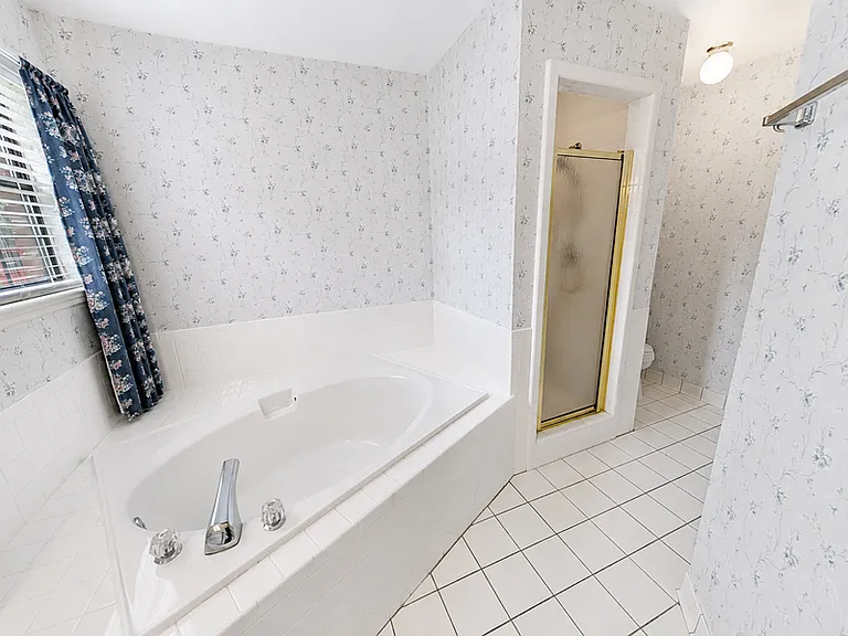 1285 Cordova Cir — Photo 14