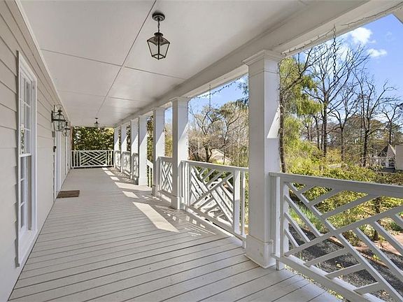 3rd image of 708 Robert Way