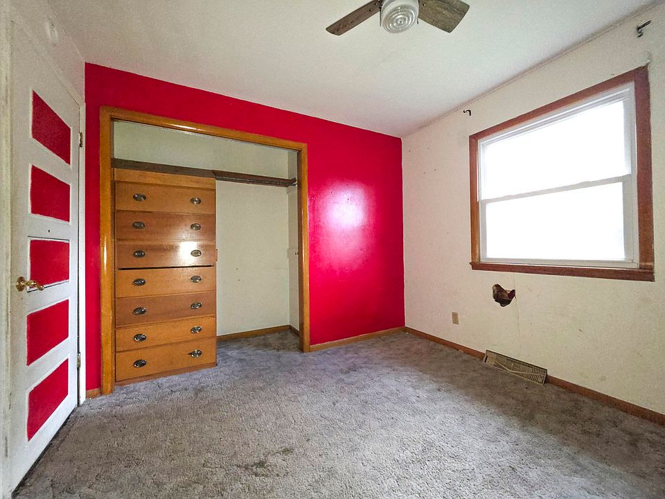 11th image of 408 S Harlin Drive