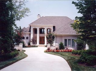 17529 Paradise Cove Ct, Cornelius, NC 28031