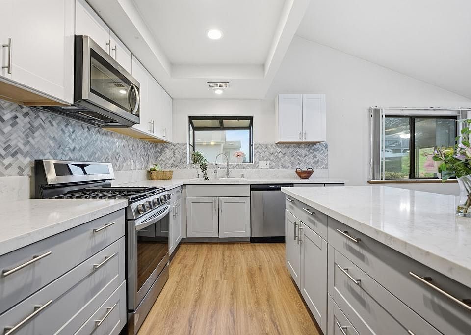 1st image of 25758 Bellemore Dr