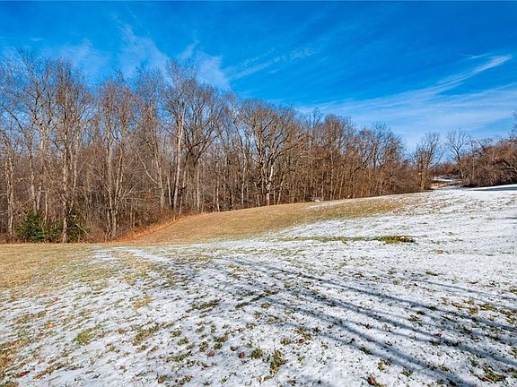 3rd image of 1766 Airport Rd