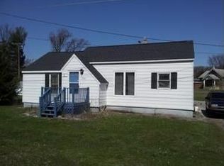 1285 E Caro Rd, Caro, MI 48723