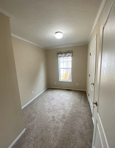 2717 S Danlyn Rd — Photo 10
