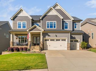 212 Blue Granite Dr, Holly Springs, NC 27540