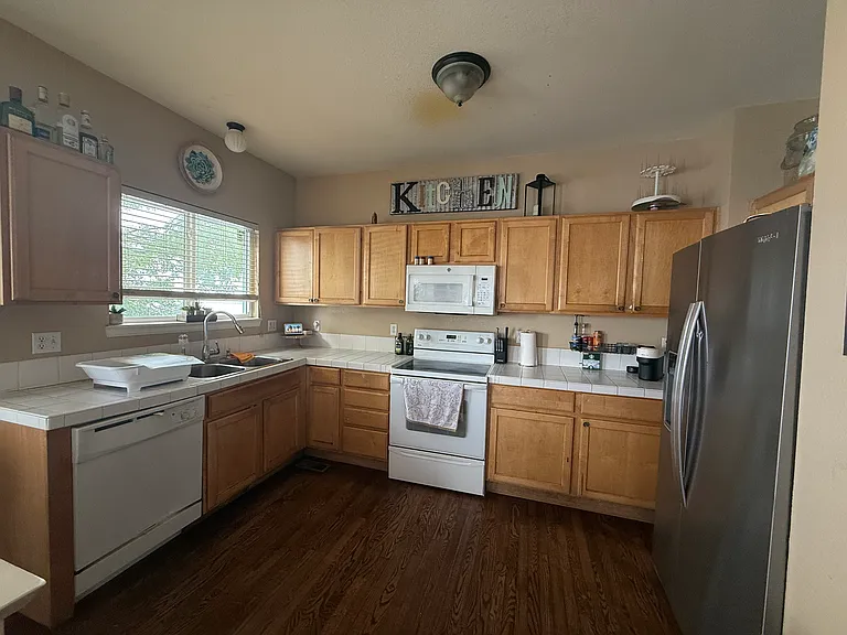 3351 E 108th Ave — Photo 8