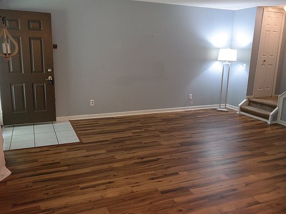 4th image of 50189 N Benny Ct