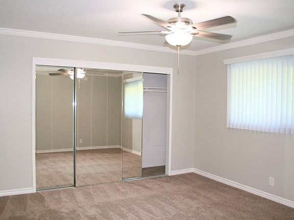 5th image of 925 S Malden Ave APT 10