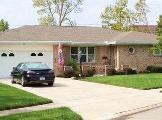 513 Snowglen Dr, Englewood, OH