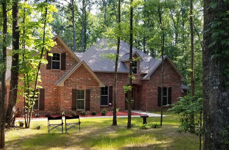 1st image of 279 Fleur De Lis Dr