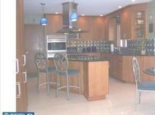 1018 Stonebridge Rd, Ambler, PA 19002