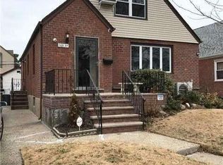 16351 25th Dr, Flushing, NY 11358
