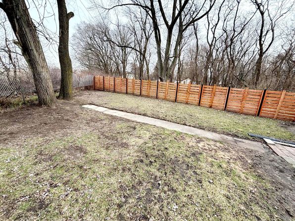 3775 Maple St, Hobart, IN 46342