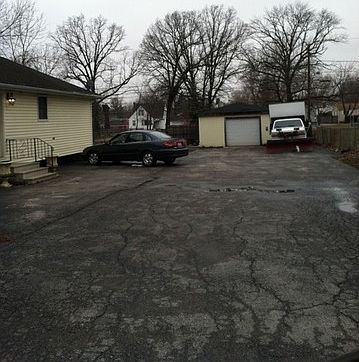 2nd image of 610 Blackhawk St