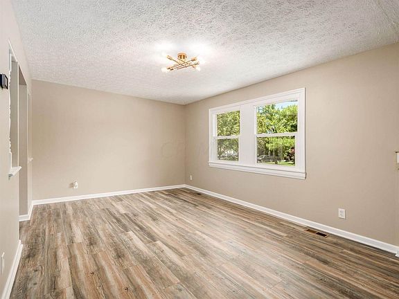 5th image of 5947 Ella Ct