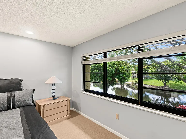 46 Stratford Ln W #D — Photo 15