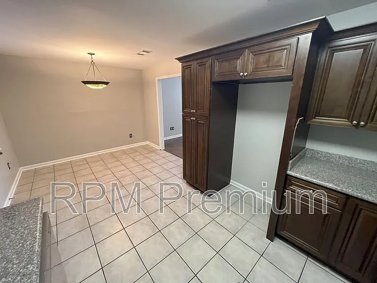 522 Fawn Lake Dr — Photo 13