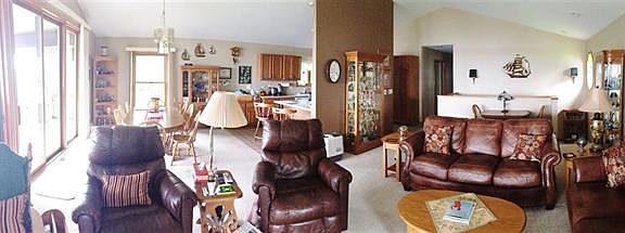 2nd image of 42620 Lakeshore Dr