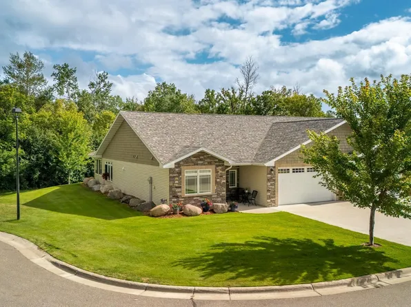 1300 Event Center Dr NE APT 21, Bemidji, MN 56601