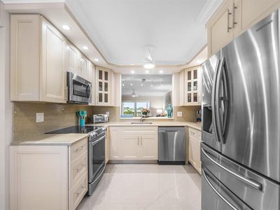 7286 Huntington Ln APT 301, Delray Beach, FL, 33446