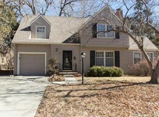 7815 Cambridge St, Prairie Village, KS 66208