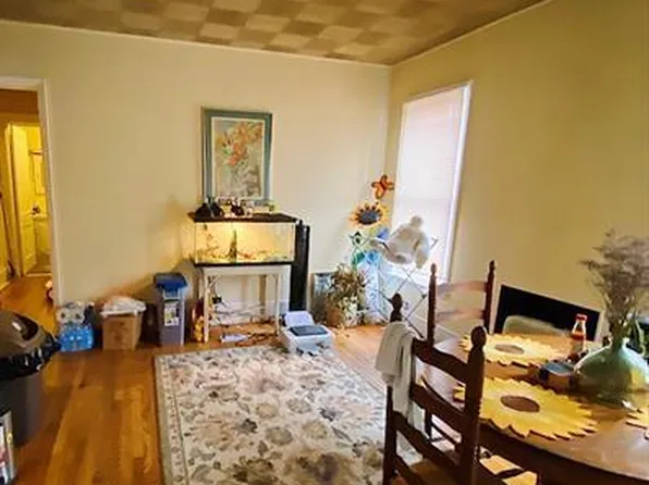 1034 12th Avenue, Huntington WV 25701