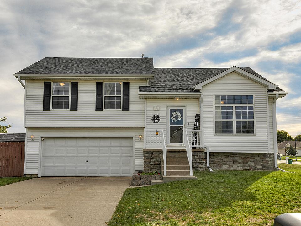 1st image of 4511 SW Somersby Blvd
