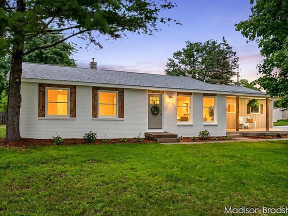 3rd image of 7836 Elbow Dr