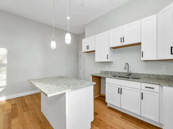 12 Cross Street #201, Concord, NH 03303