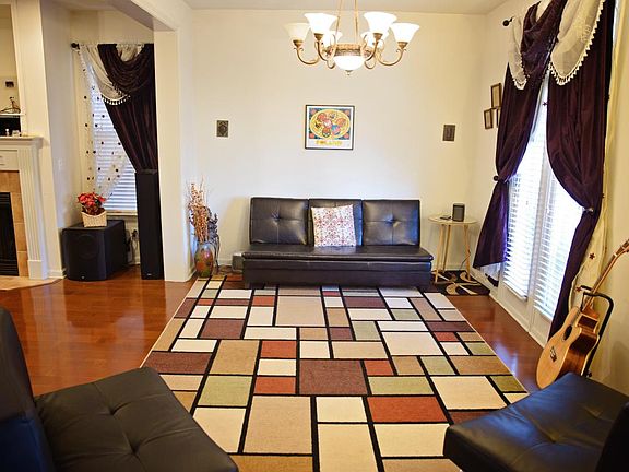 Living space 1 (formal dining).