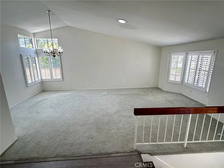 19178 Bel Air Dr — Photo 2