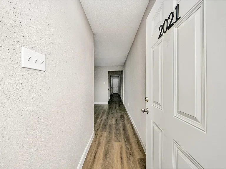 781 Country Place Dr #2021 — Photo 4