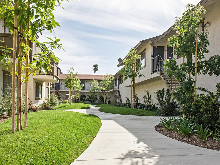 Vista Ridge Apartments — Photo 5