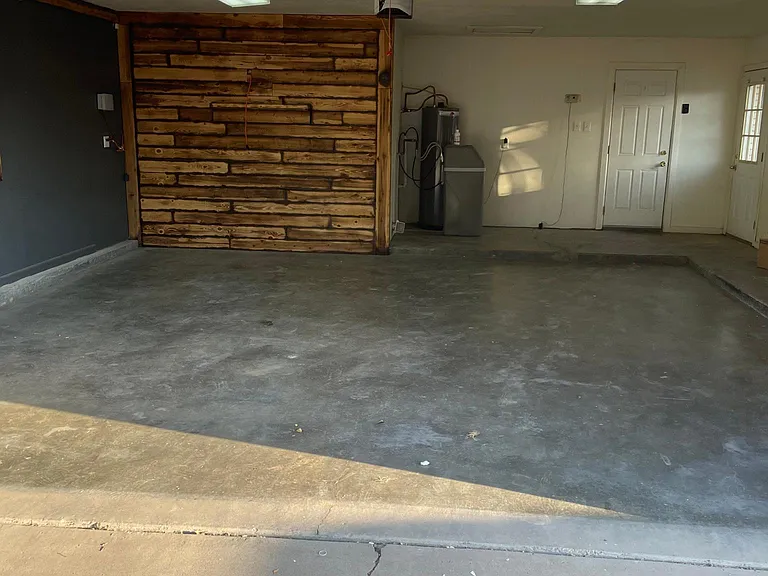 508 W Poe St — Photo 22